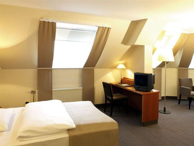 Spark By Hilton Stuttgart Σίντελφινγκεν Εξωτερικό φωτογραφία